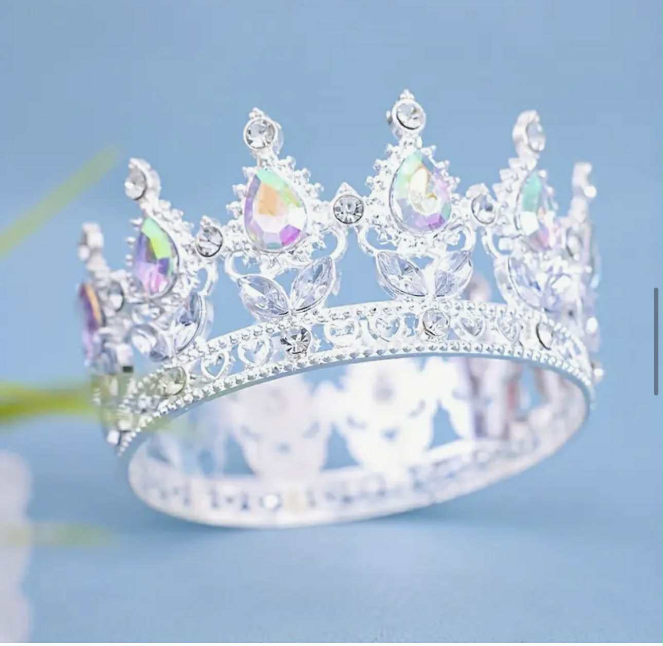 Regal Coronita Argintie Din Metal Cu Pietre - Decor Elegant Pentru Torturi La Nunti Botezuri Si Evenimente