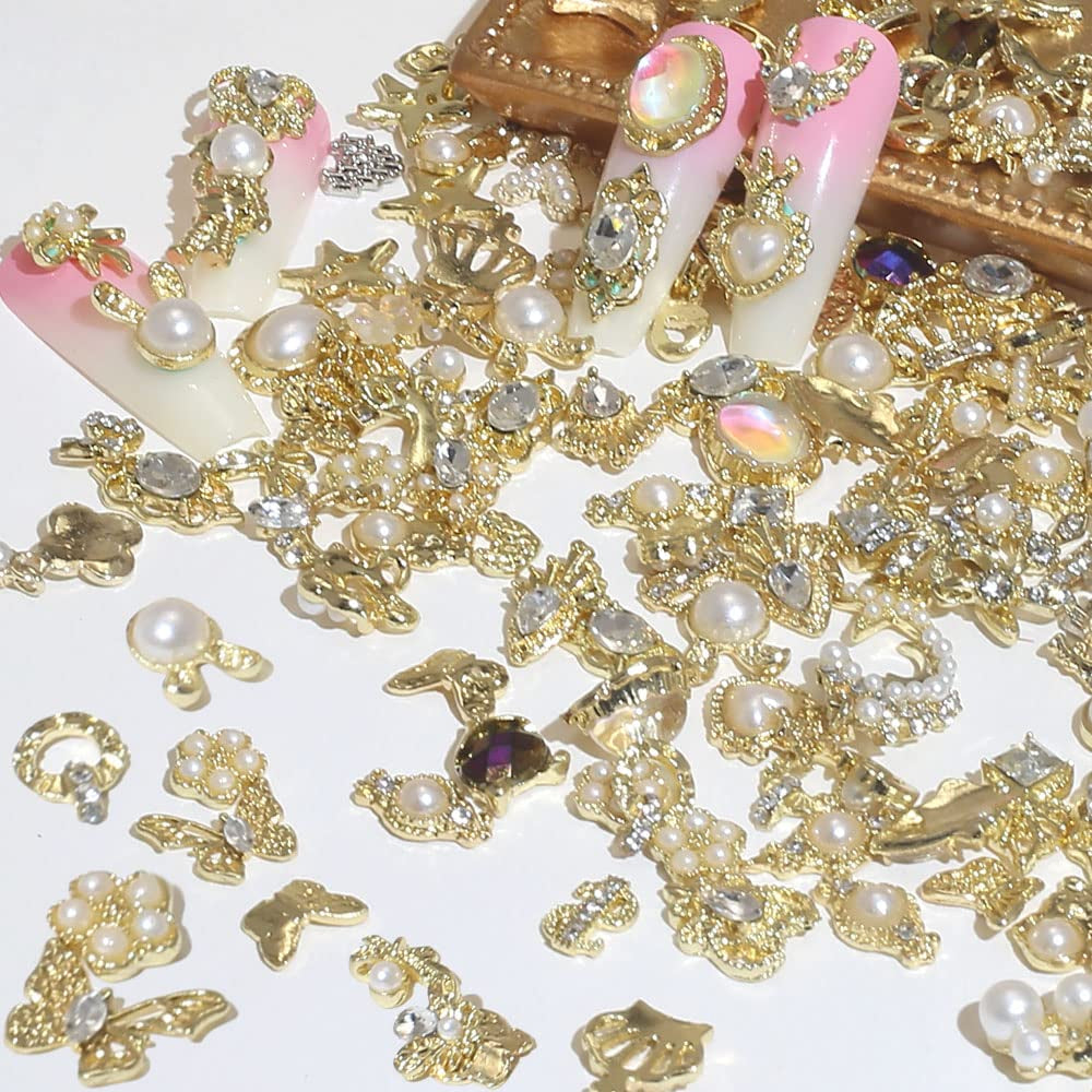 50 Stück Gold Nail Charms,Mix Styles Glitzersteine Nägel Perle Legierung Nagel Steine Blume Schmetterling Strasssteine Nägel Herz Stern Nagel Charms DIY Nail Art Zubehör Frauen Nägel Deko