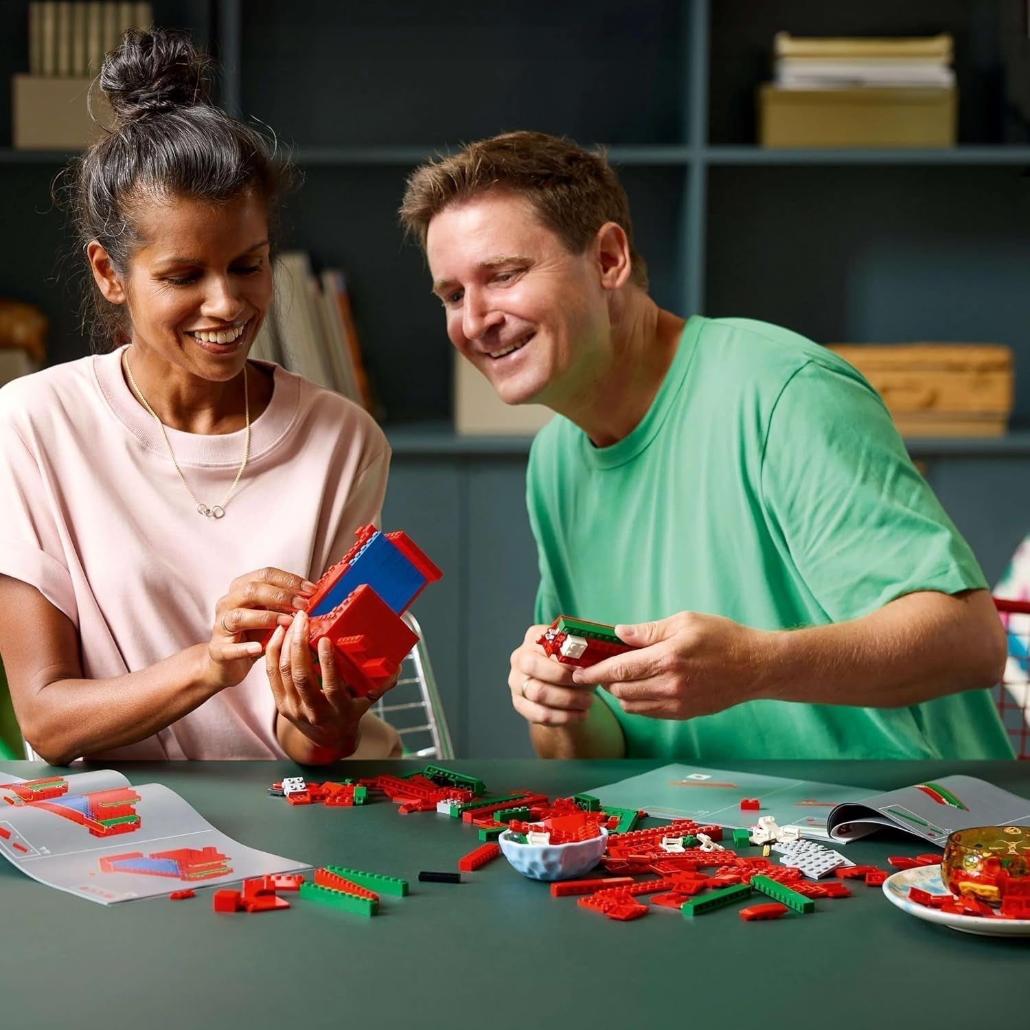 LEGO Art Love, set de construcție pentru adulți, decorațiuni pentru casă, cadou de Ziua Îndrăgostiților și Ziua Mamei, cadou pentru femei și bărbați, activitate creativă pentru iubitorii de artă și design 31214 Seturi de constructie Besuche den LEGO-Store