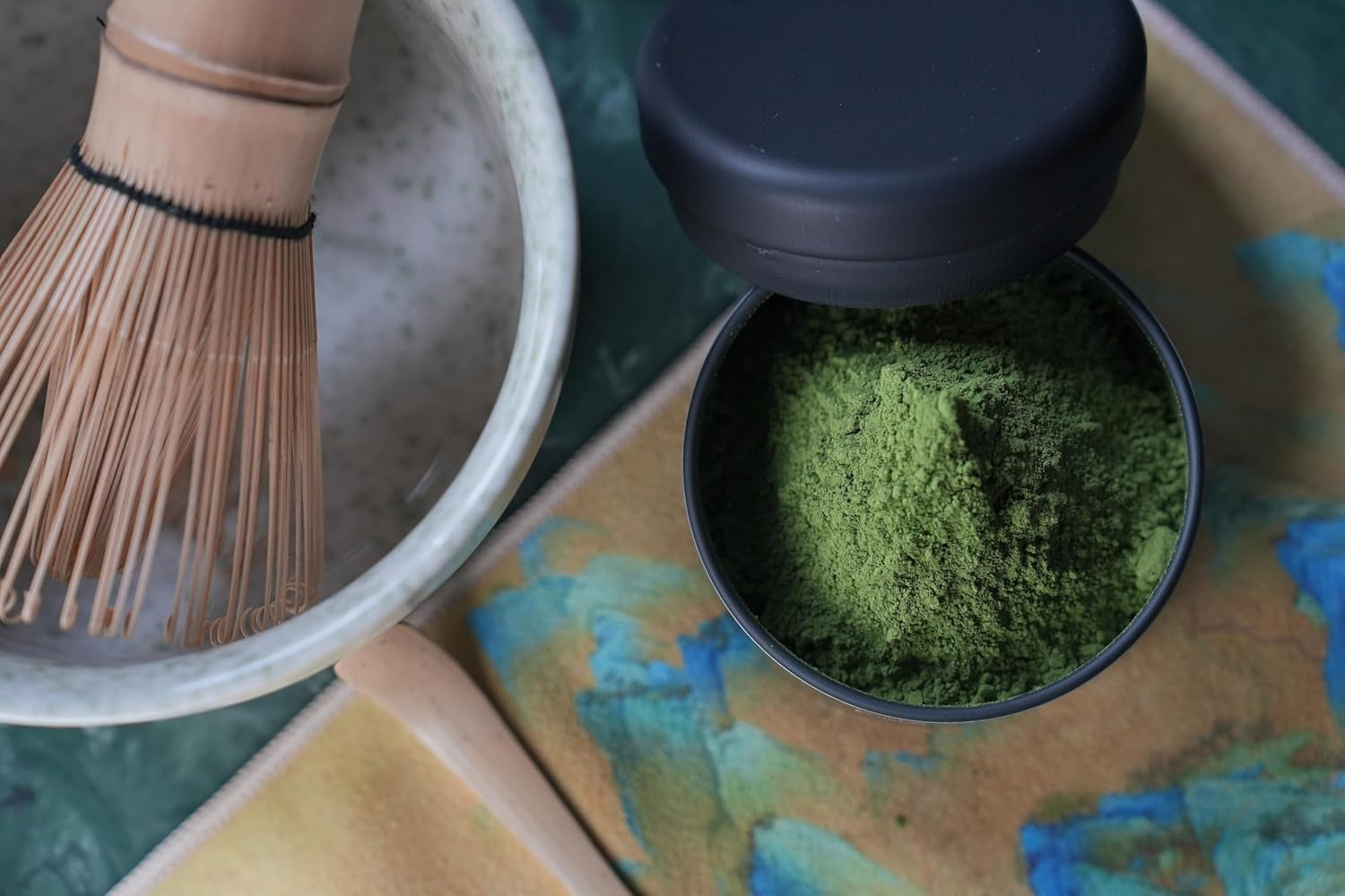 Matcha de calitate ceremonială din Japonia – pudră de matcha 100% naturală, măcinată manual din prima recoltă, ceai verde japonez original în cutie de 40 g – calitate pură și tradițională