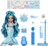 Rainbow High Winter Wonderland - Skyler (albastru) - păpușă de modă de 28 cm, cu zăpadă magică ascunsă care se acumulează cu apă, cu set de om de zăpadă, potrivită pentru copii de la 4-12 ani și colecționari Papusi Naty Shop