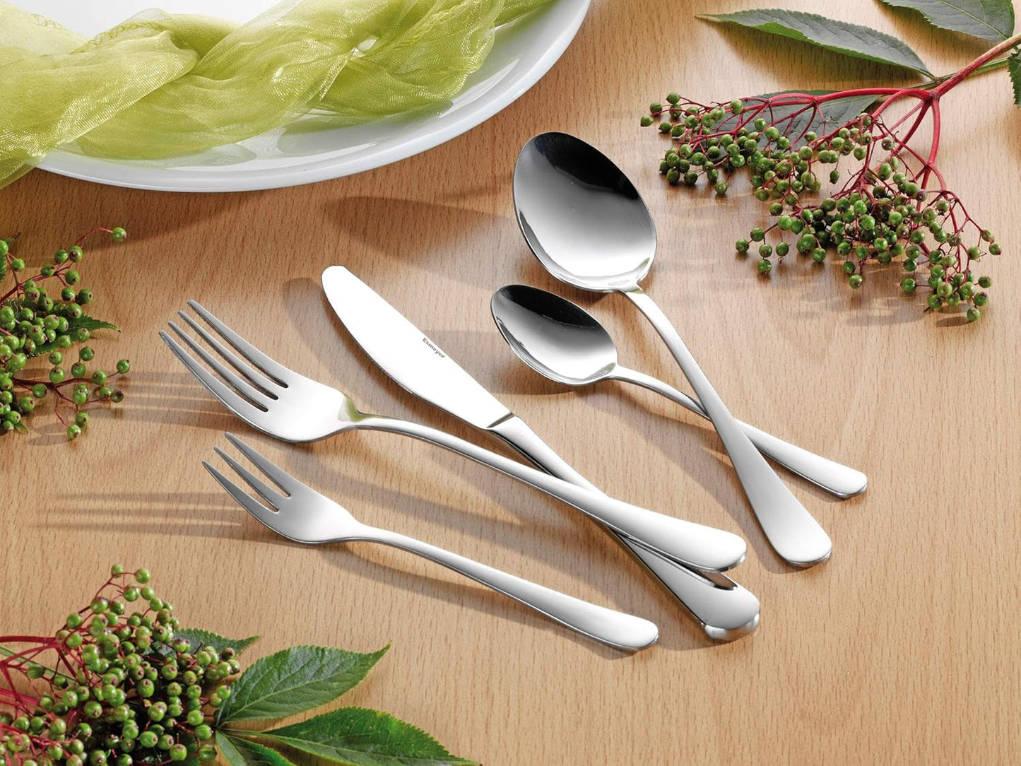 Set tacâmuri Sylvia Fabricat din oțel inoxidabil 18/0 Lustruit 30 piese Bucatarie Naty Shop