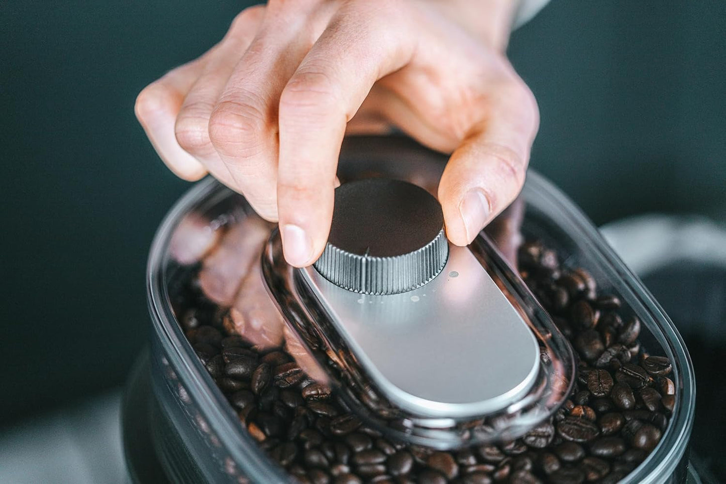 Melitta AromaFresh X – Espressor cu filtru, cu râșniță integrată, carafă de sticlă și funcție de temporizator, pentru până la 10 cești de cafea, negru/argintiu