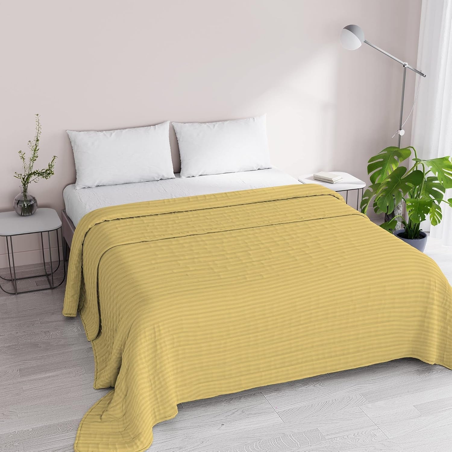 Cuvertură de vară Satin Stripes, poliester, crem, 260X250 Cm Plapumi si pilote Naty Shop Galben 260X250 Cm