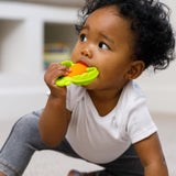 Infantino Lil' Nibbles, inel de dentiție din silicon texturat, jucărie de dentiție pentru bebeluși fără BPA, moale, ușor de ținut în mână, stimulare senzorială pentru sugari, morcov