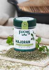 Fuchs Gewürze - Majoran gerebelt - zum Würzen von Kartoffelgerichten, Fleischgerichten oder Eintöpfen - natürliche Zutaten - 10 g in wiederverwendbarer, recyclebarer Dose