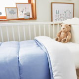 Pikolin Home - Plapumă reversibilă 300 G - Umplutură nordică bicoloră - Pentru pătuț 60 - Umplută cu pene, caldă, respirabilă, albastru/alb, 100 X 120 cm Plapumi si pilote Naty Shop