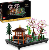 Lego Icons Garden Of Silence - Set de grădină botanică Zen pentru adulți cu flori de lotus - Decorațiune de birou personalizabilă inspirată de Japonia - Cadou pentru femei și bărbați 10315 Seturi de constructie Besuche den LEGO-Store Grădină