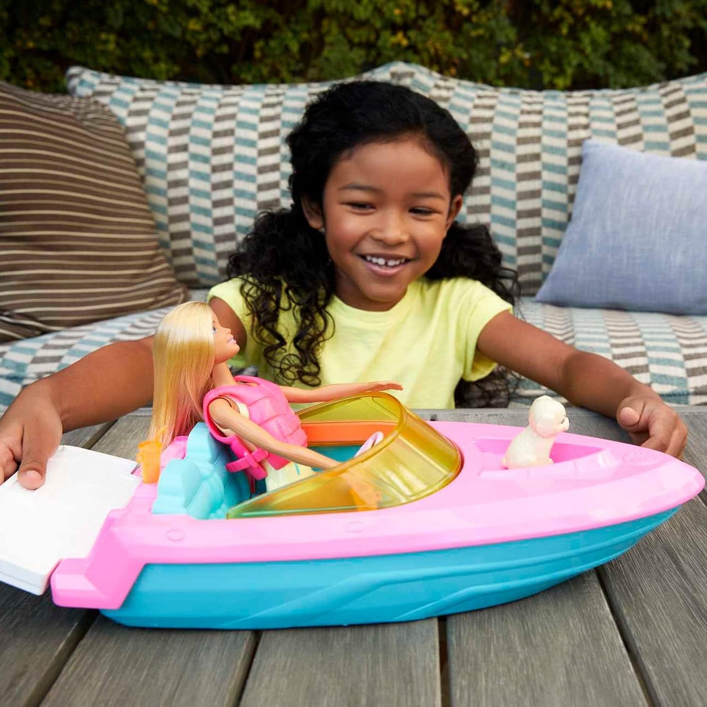 Barbie Speedboat Set, păpușă Barbie cu păr blond, vestă de salvare roz, barcă, cățel, accesorii, cadouri pentru copii cu vârsta peste 3 ani, Grg30 Papusi Naty Shop