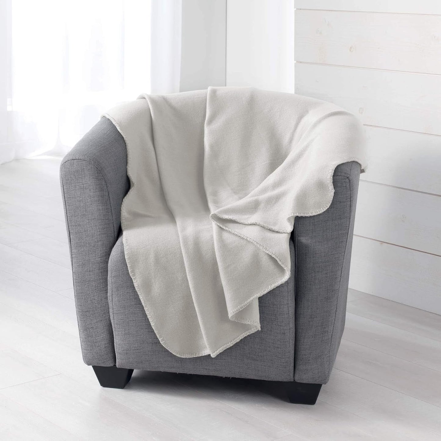 Douceur D'Intérieur, Milou pătură fleece antic roz, 125 X 150 Cm Paturi si Cuverturi Douceur d'IntÃ©rieur Natura 125 X 150 Cm