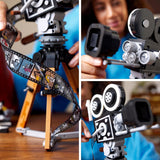 LEGO | Disney Camera - Tribute to Walt Disney, Set pentru adulți cu mini figurine Mickey și Minnie Mouse, figurine Bambi și Dumbo, Cadou pentru femei, bărbați și fani, Expoziție 43230 Seturi de constructie Besuche den LEGO-Store