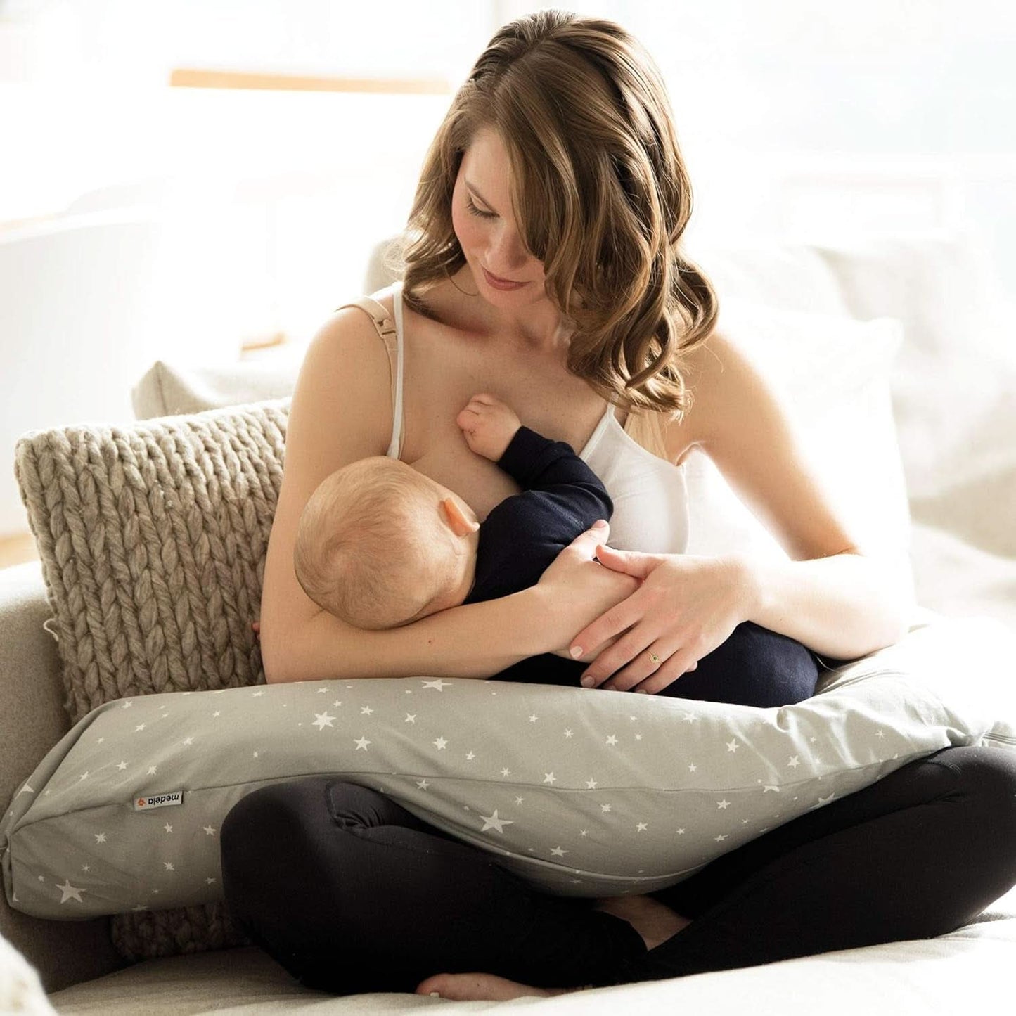 Pernă Medela pentru sarcină și alăptare - Cu umplutură cu microperle Eps Accesorii Hrana si Alaptare Bebe Naty Shop