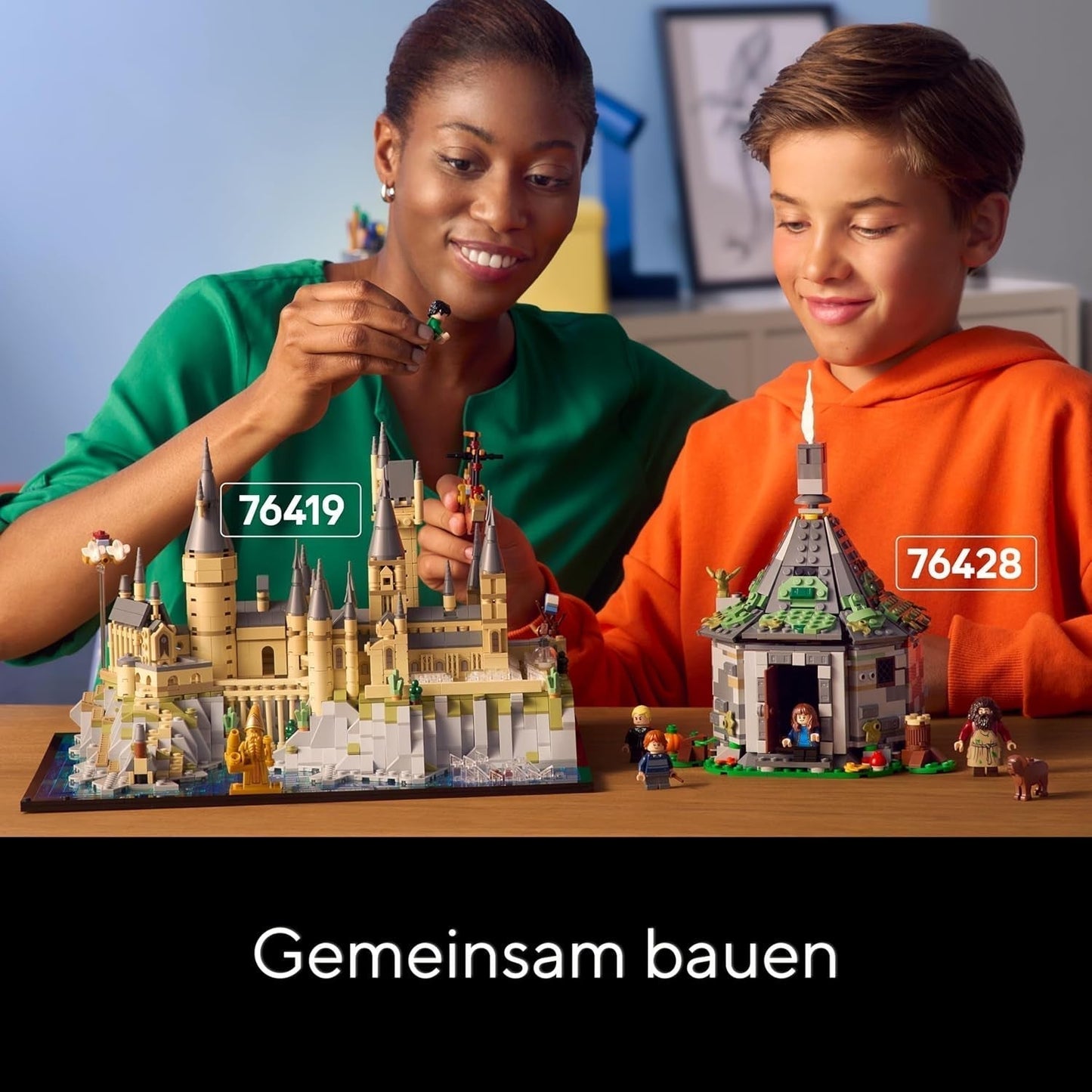 Castelul Hogwarts LEGO Harry Potter cu aripi de castel - set de colecție pentru adulți, inclusiv turnul principal și turnul astronomic, camera secretelor și minifigurina arhitectului - cadou pentru femei - 76419 Seturi de constructie Besuche den LEGO-Store