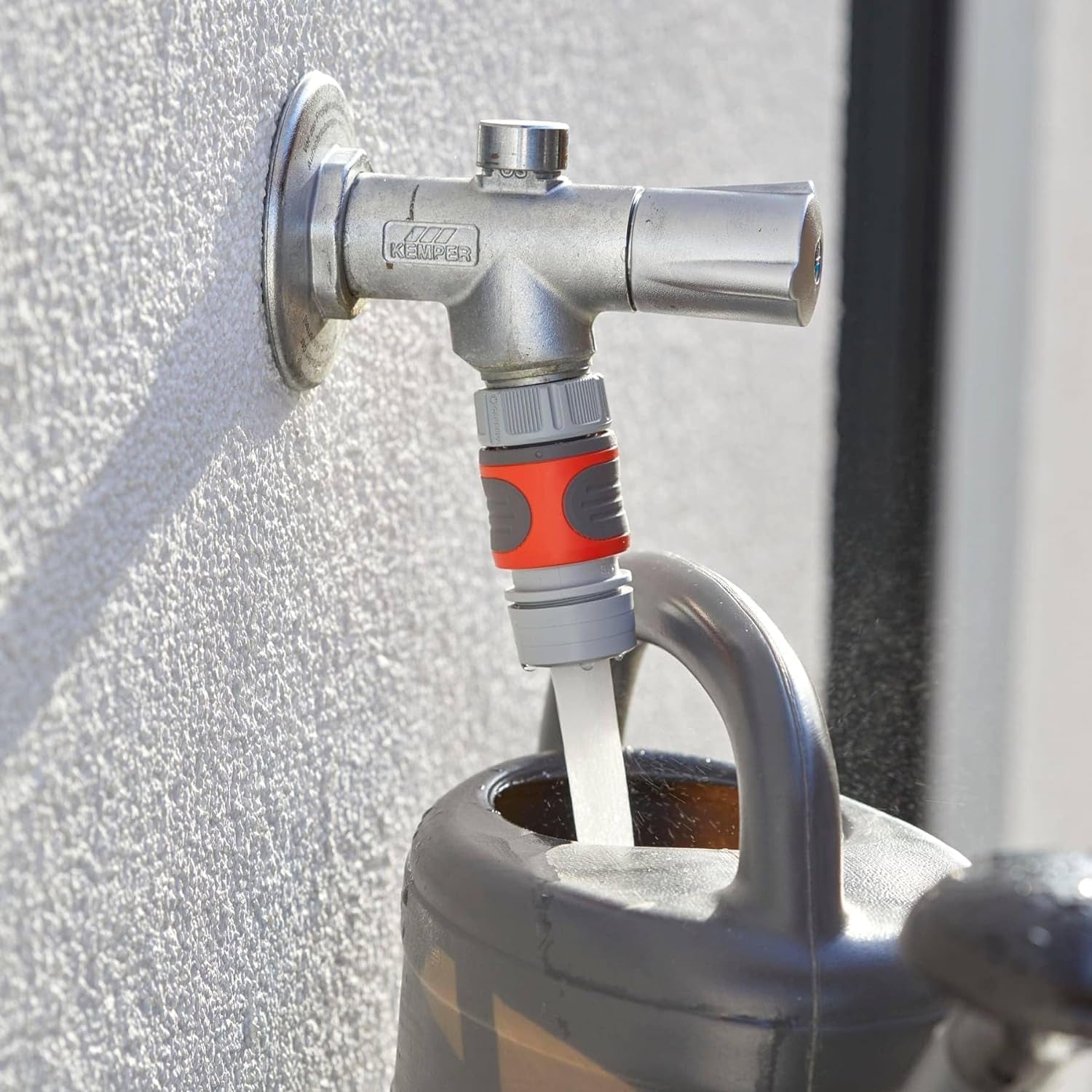 Adaptor aerator Gardena: Aerator pentru apă fără stropi la robinet, pentru conectarea la conectorul robinetului Gardena, pentru un jet de apă delicat, aerat și concentrat (2905-26)