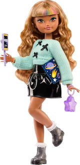 Păpușa Barbie Dream Besties și accesorii, Păpușa la modă Zia articulată cu aranjamente detașabile și păr șaten ondulat, 7 piese cu păr și lună, JGG36