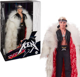 Barbie the Movie păpușă Ken de colecție purtând haină mare din blană artificială și vestă neagră cu franjuri și bandană, HRF31 Papusi Naty Shop Jucărie_Figură