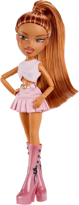 BRATZ Pop Starz Yasmin – Păpușă la modă cu talisman de colecție, ținută și accesorii muzicale