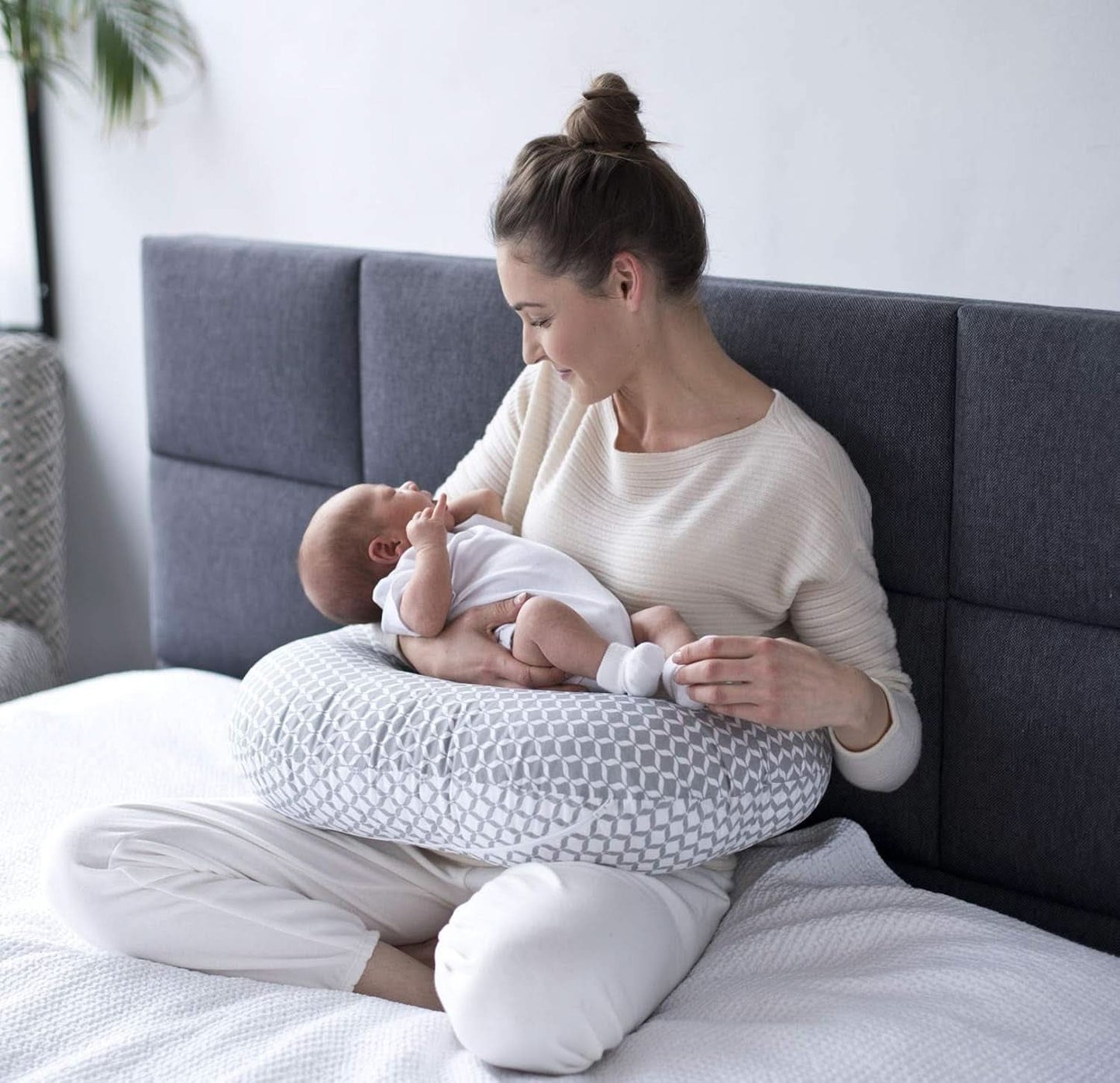 Pernă de alăptare ergonomică, Oeko-Tex Standard 100, bej Accesorii Hrana si Alaptare Bebe Naty Shop