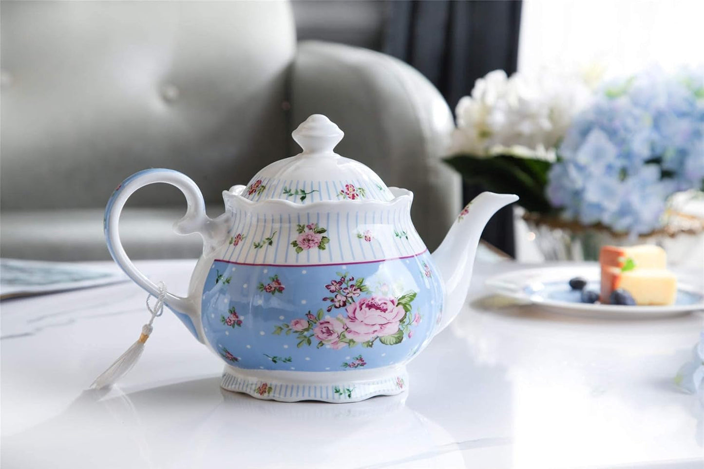 Ceainic din porțelan London Boutique, stil shabby chic, model floral vintage, în cutie cadou (ceainic Rose Blue)