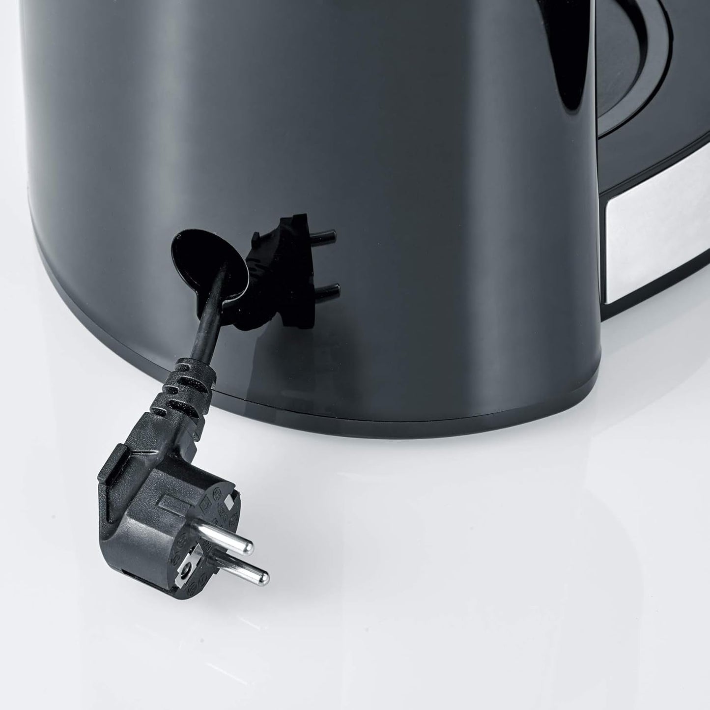 Espressor SEVERIN „TypeSwitch” cu carafă de sticlă și cronometru, AromaSwitch pentru alegerea a 2 opțiuni de preparare, ceas digital cu funcție de cronometru, pentru până la 10 cești, 1000W, oțel inoxidabil periat-negru, KA 4826
