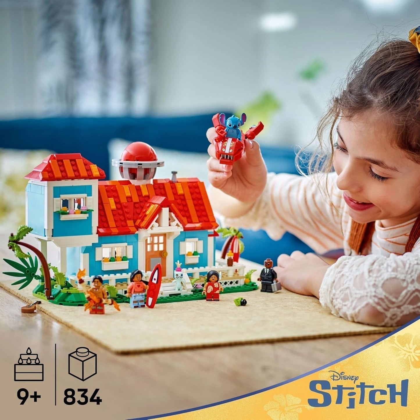 LEGO Ç€ Disney Casa de pe plajă din "Lilo și Stitch" - Jucărie de construit cu 6 camere, observator, navă spațială și 5 minifigurine - cadou de ziua de naștere pentru fete și băieți de 9+ și fani 43268 Seturi de constructie Besuche den LEGO-Store