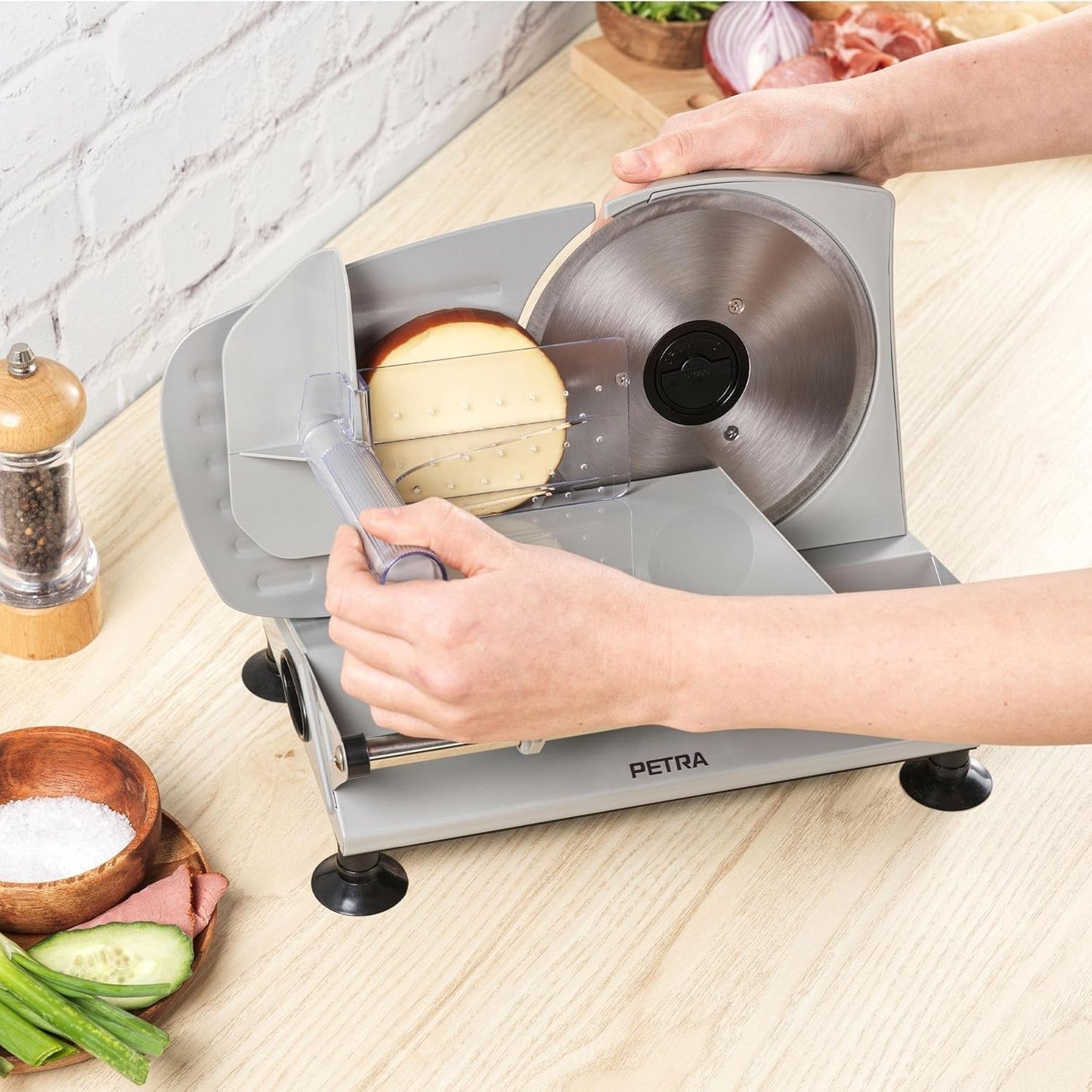 Petra PT4636VDE Feliator electric multifuncțional, grosime de tăiere 1-15Mm, 3 lame din oțel inoxidabil netede Rasnite si Feliatoare Naty Shop