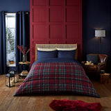 Set plapumă și față de pernă Night Lark, 10,5 tog, pat single, tartan roșu clasic, lenjerie de pat de lux, hipoalergenică, lavabilă la mașină Plapumi si pilote Naty Shop tartan roșu clasic Pat de o persoană