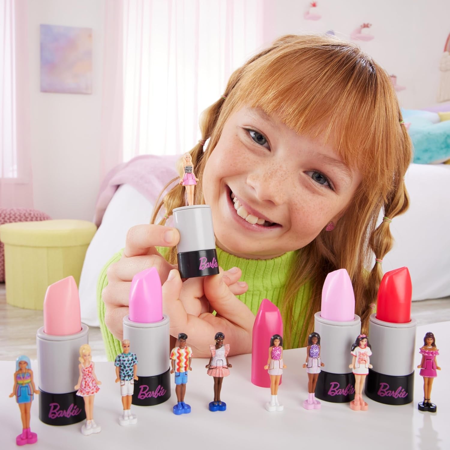 Barbie Mini Barbieland Set de 5 păpuși Fashionistas, Aprox. 3.8cm înălțime Mini păpuși în mâneci de ruj, set de colecție cu surprize (stilurile pot varia), JBD26 Papusi Naty Shop