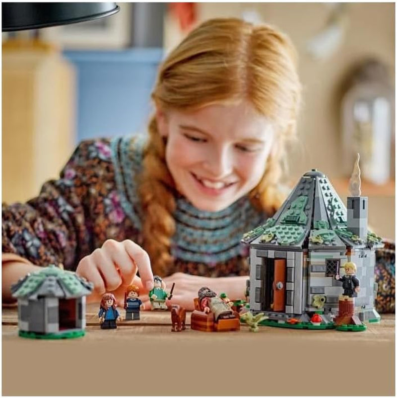 LEGO Harry Potter Hagrid's Hut: An Unexpected Visit Set Cu 5 Mini Figurine Și 2 Figurine Animale, Cadou Pentru Femei Și Bărbați, Jucărie De Aventură Magică, Set Fantasy 76428 Seturi de constructie Besuche den LEGO-Store