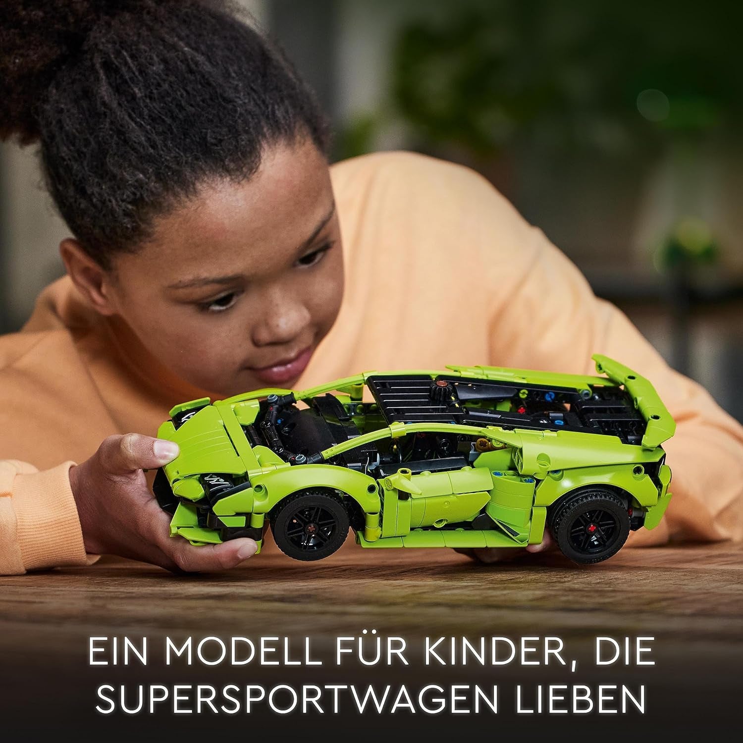 LEGO 42161 Technic Lamborghini Huracán Tecnica kit model de mașină de jucărie, set de construcție pentru mașini de curse pentru copii, băieți, fete și fani ai sporturilor cu motor, cadou de colecționat Seturi de constructie Besuche den LEGO-Store