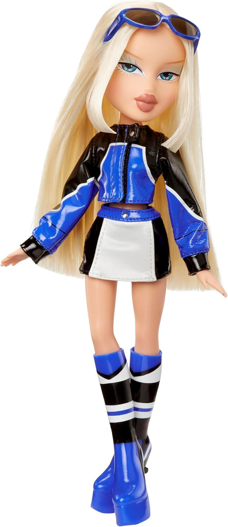 Bratz Scorchin' Cloe - Include 1 păpușă la modă cu ținută și accesorii, Păpuși inspirate din motorsport, Jucărie drăguță pentru fete