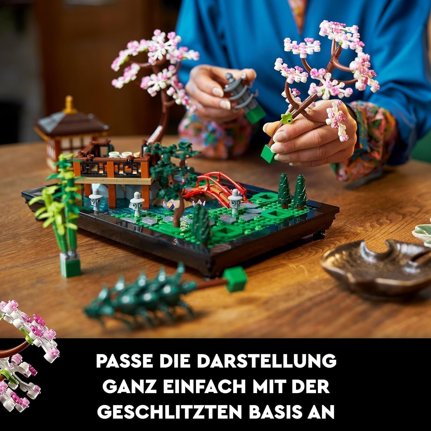 Lego Icons Garden Of Silence - Set de grădină botanică Zen pentru adulți cu flori de lotus - Decorațiune de birou personalizabilă inspirată de Japonia - Cadou pentru femei și bărbați 10315 Seturi de constructie Besuche den LEGO-Store