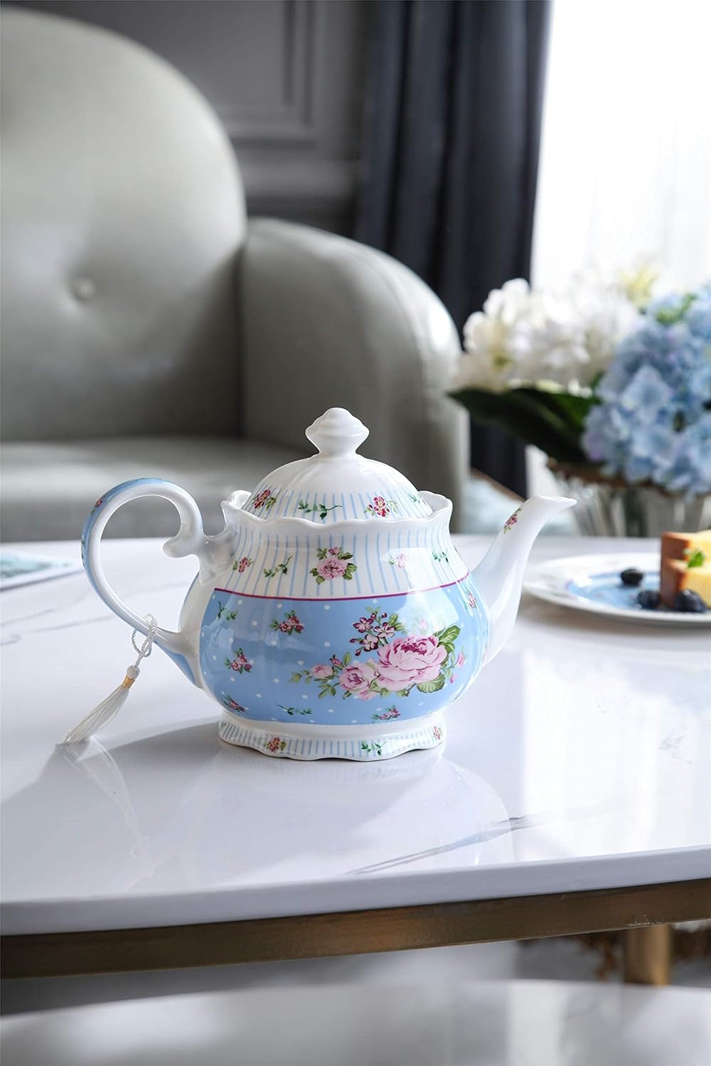 Ceainic din porțelan London Boutique, stil shabby chic, model floral vintage, în cutie cadou (ceainic Rose Blue)