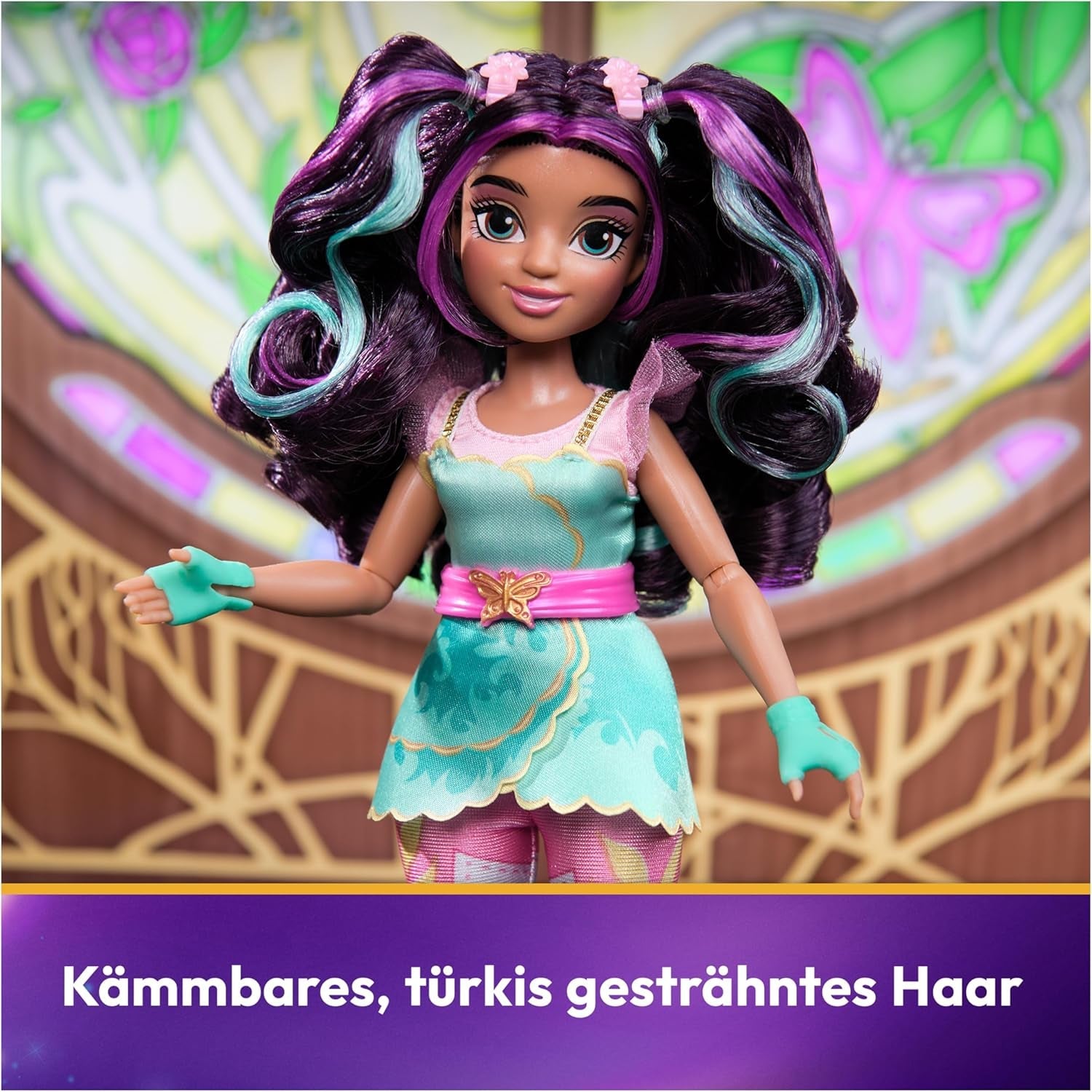 Unicorn Academy Ankleidepuppe Ava - die Originalpuppe zur beliebten Netflix-Serie, 24 cm groß und mit 7 Accessoires für fantasievolles Rollenspiel, für Kinder ab 4 Jahren