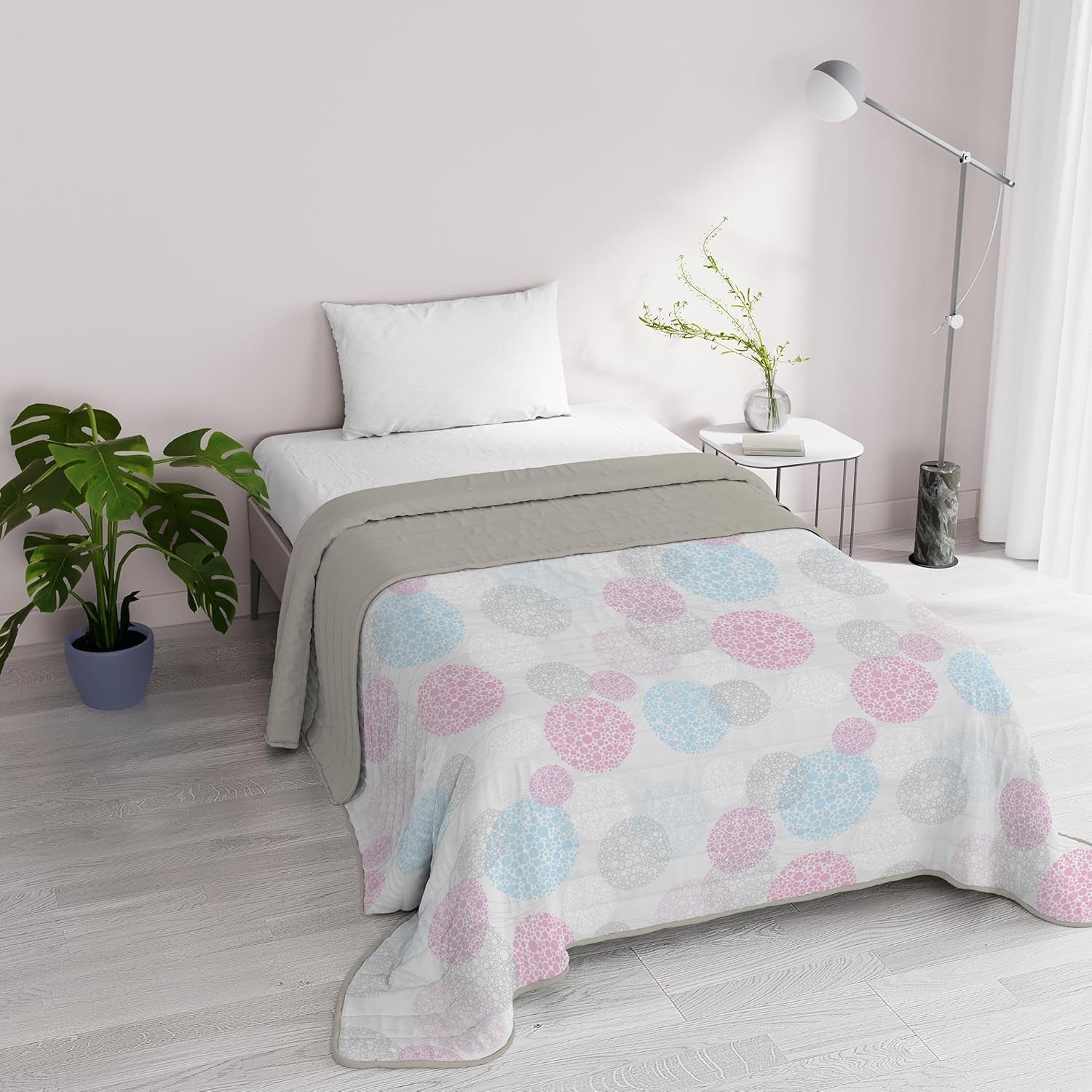 Lenjerie de pat italiană Fantasy, microfibră, pentru vară, 1,5 paturi, Murrine Plapumi si pilote Naty Shop Molecule 1 Posto E Mezzo