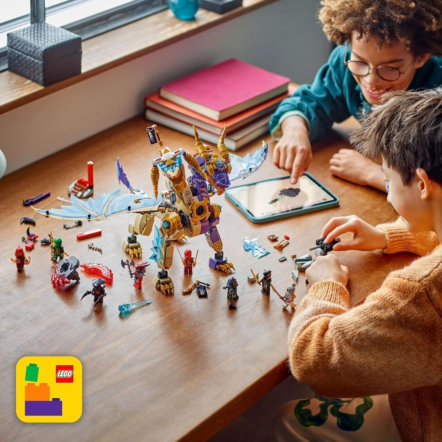 LEGO NINJAGO Lightbow Dragon - jucărie cu 8 minifigurine și o rotiță Spinjitzu - jucărie de construcție ninja interactivă pentru băieți și fete de peste 9 ani - idee de cadou pentru fani 71836 Seturi de constructie Besuche den LEGO-Store