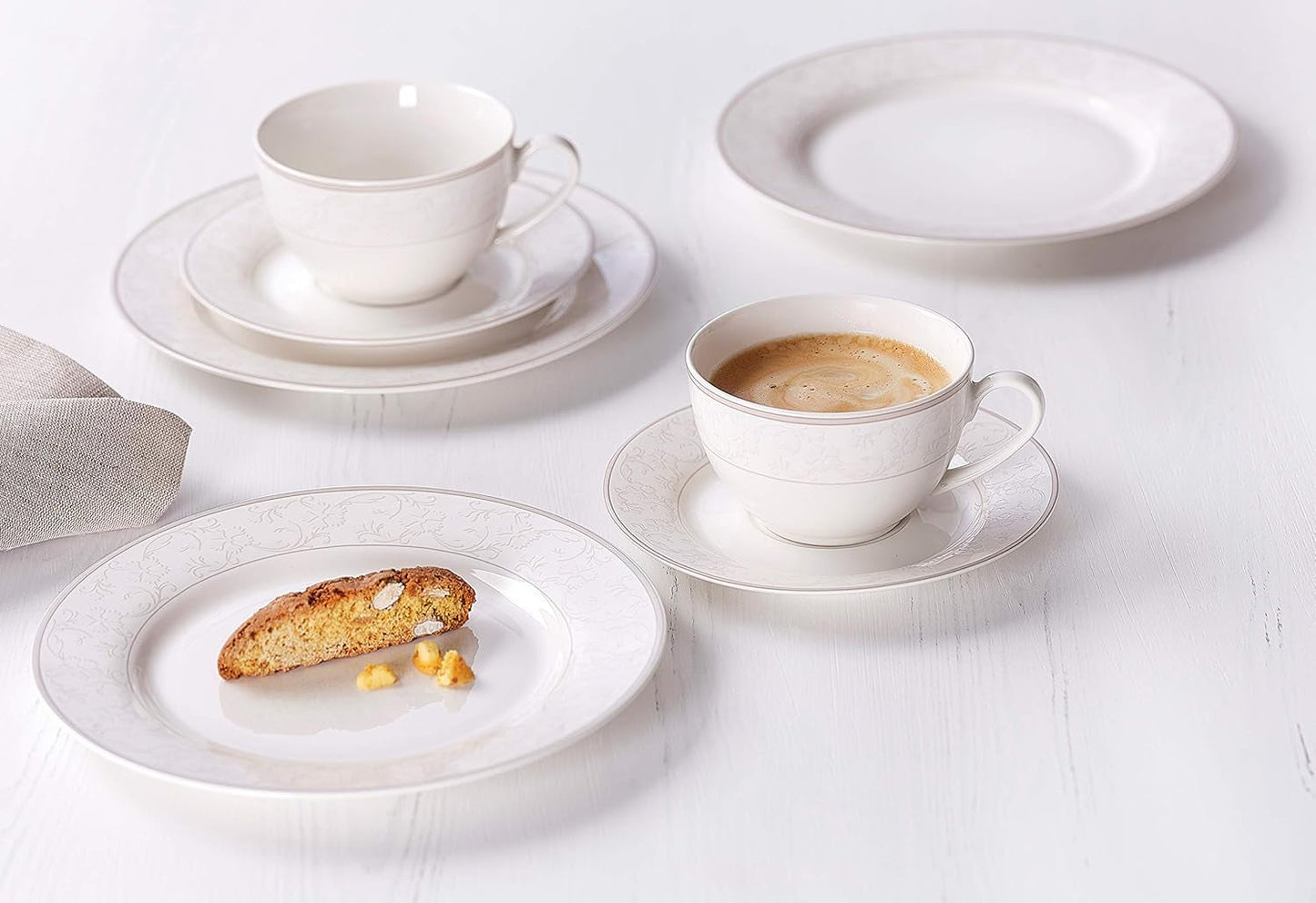 Serviciu de cafea Ritzenhoff & Breker Isabella, 18 piese, veselă din porțelan fin, alb cu ornamente, 37 x 26 x 25 cm