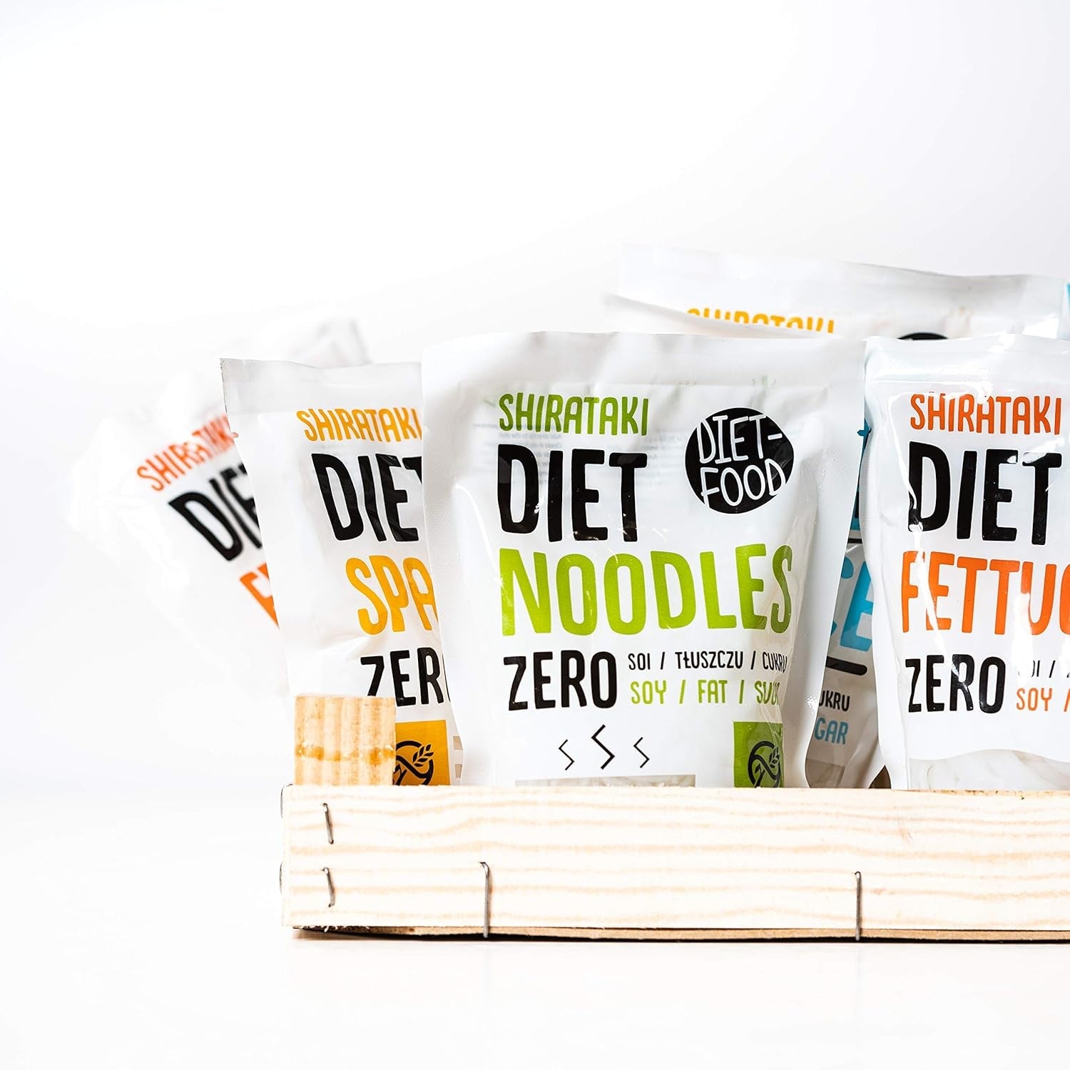 Tăiței Shirataki DIET-FOOD Tăiței Konjac cu conținut scăzut de carbohidrați, conținut scăzut de calorii, alimente vegane, fără grăsimi, fără soia, fără gluten, tăiței dietetici solubili în apă, conținut scăzut de calorii, 200 de grame