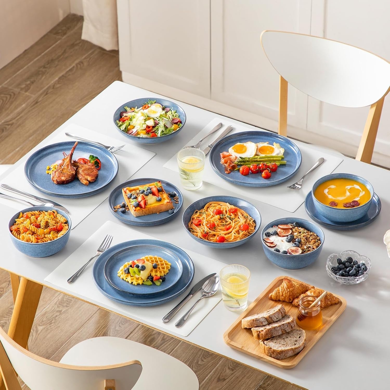 Steingut Geschirrset 6 Personen, vancasso ANYA Blau Teller Set Modern 24 teilig,Tafelservice mit Speiseteller, Suppenteller, Desserttellern, Schüsseln, Geschirr Set Spülmaschinen und Mikrowellenfest