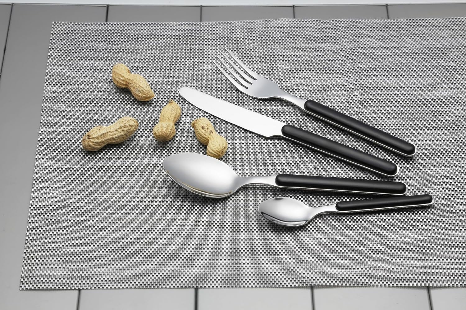 Besteck-Set Delice 16-Teilig Schwarz Bucatarie Naty Shop