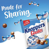 Knoppers Goodies Crunchy Minis – 1 x 180g – bile crocante de napolitană umplute cu bucăți de alune, lapte și cremă de nuga, acoperite cu ciocolată
