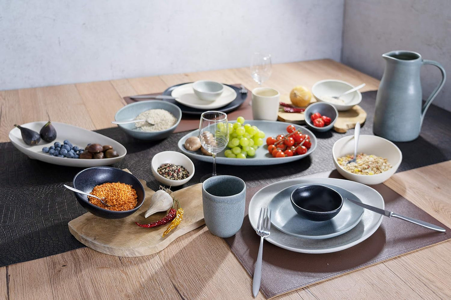 CreaTable, 22139, seria PIETRA, set de veselă din 4 piese pentru 4 persoane, set de farfurii din gresie, potrivit pentru mașina de spălat vase și cuptorul cu microunde, fabricat în Europa