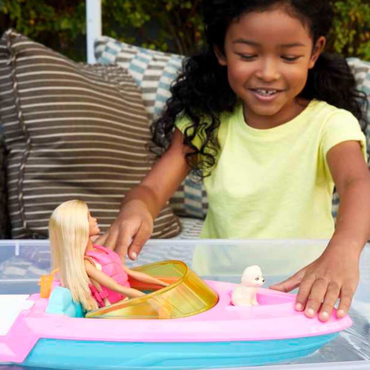 Barbie Speedboat Set, păpușă Barbie cu păr blond, vestă de salvare roz, barcă, cățel, accesorii, cadouri pentru copii cu vârsta peste 3 ani, Grg30 Papusi Naty Shop