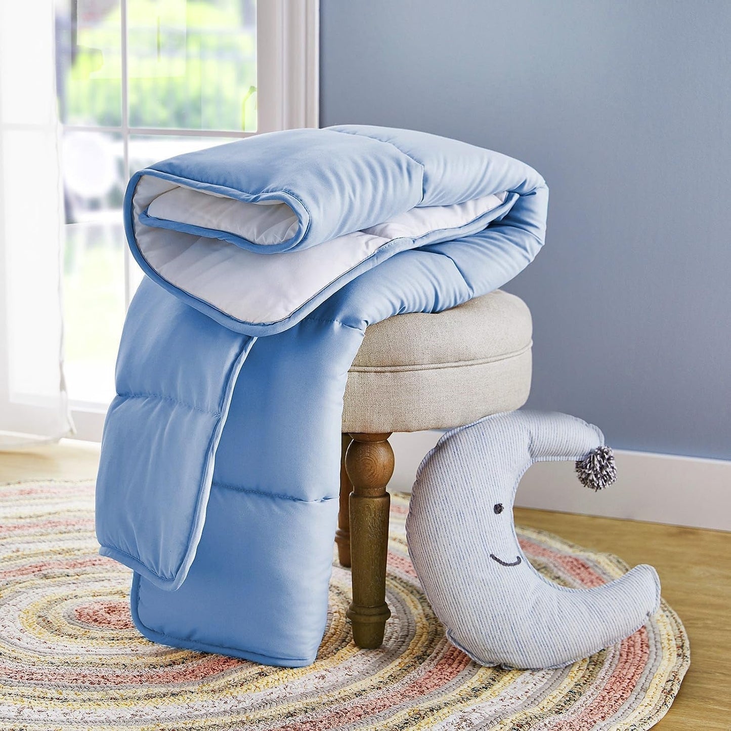 Pikolin Home - Plapumă reversibilă 300 G - Umplutură nordică bicoloră - Pentru pătuț 60 - Umplută cu pene, caldă, respirabilă, albastru/alb, 100 X 120 cm Plapumi si pilote Naty Shop