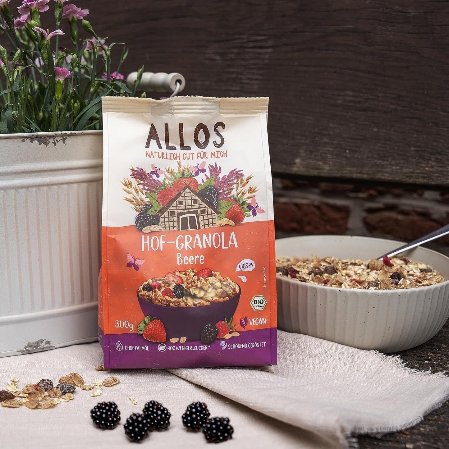 Allos Hof Granola cu fructe de pădure | Muesli organic | Muesli cu fructe de pădure | Muesli crocant | Cereale pentru micul dejun | Pachet de 6 (6 x 300g), 1 bucată (pachet de 6)