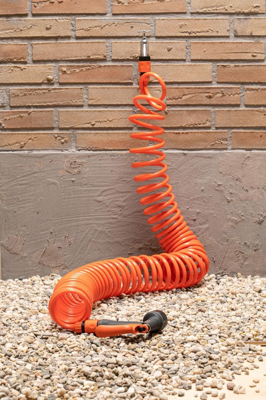 Furtun spiralat BLACK+DECKER 15M - Furtun de grădină inclusiv pulverizator de grădină și racorduri de 1/2" - Plastic - Portocaliu/Negru