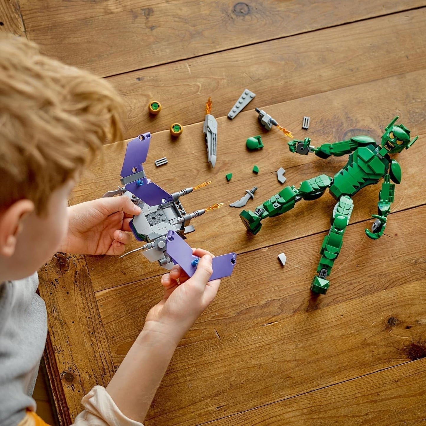 Figura de construcție LEGO Marvel Green Goblin, jucărie de construcție mobilă Super Villain pentru copii 8+, băieți și fete, set Spider-Man Universe cu glisoare și bombe de dovleac, idee de cadou Superhero 76284 Seturi de constructie Besuche den LEGO-Store