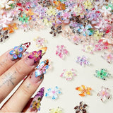 50 de bucăți de pandantive pentru unghii cu flori 3D, artă pentru unghii cu gel 3D, pandantive pentru unghii, bijuterii colorate de vară, accesorii pentru unghii DIY, cristale flori de hibiscus în relief, artă pentru unghii cu gradient pentru femei