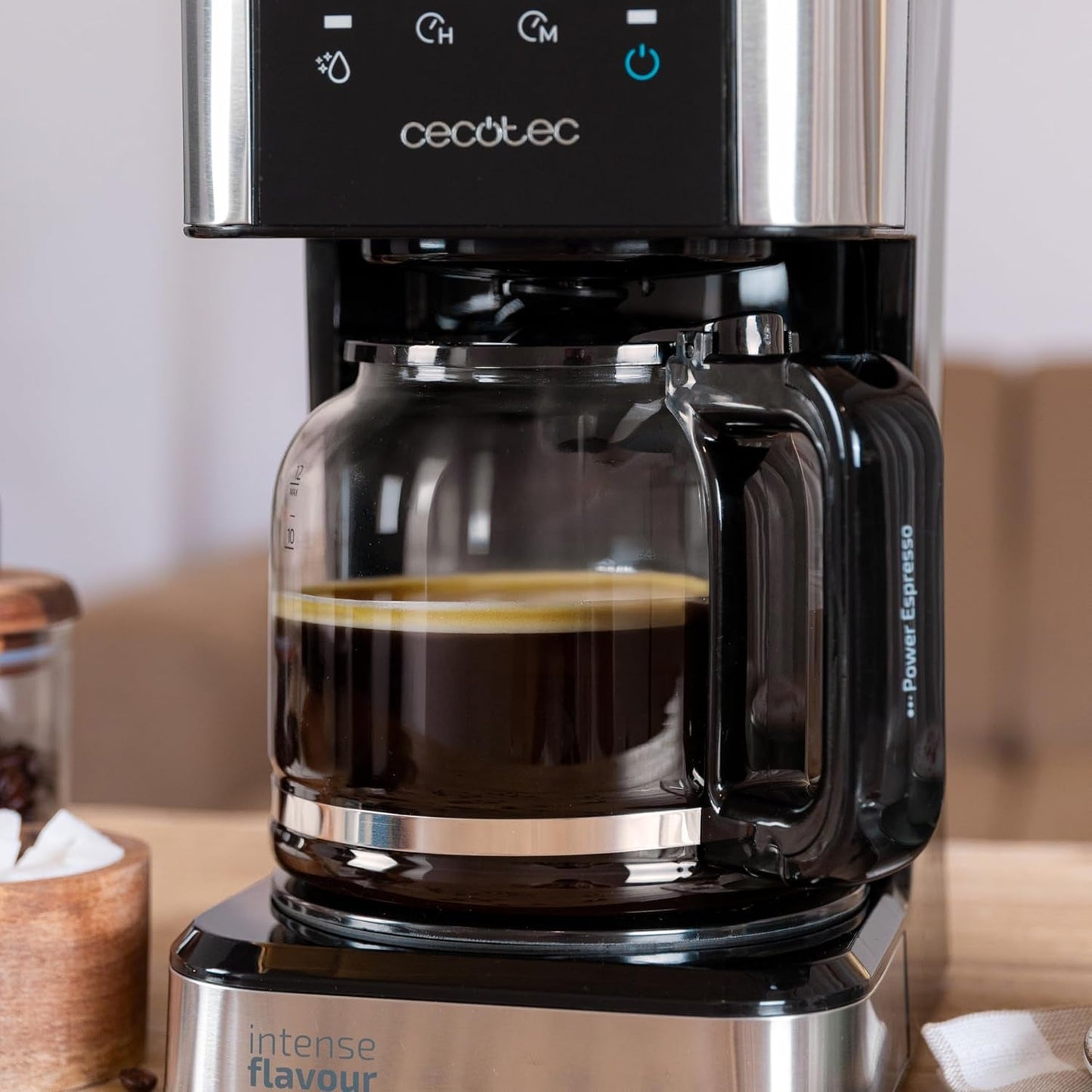 Espressor cu filtru Cecotec Coffee 66 Drop and Touch, putere 950 W, 1,5 L, 12 cești, ecran tactil, carafă din sticlă, cronometru 24 de ore, 6 comutatoare, filtru reutilizabil tip plasă