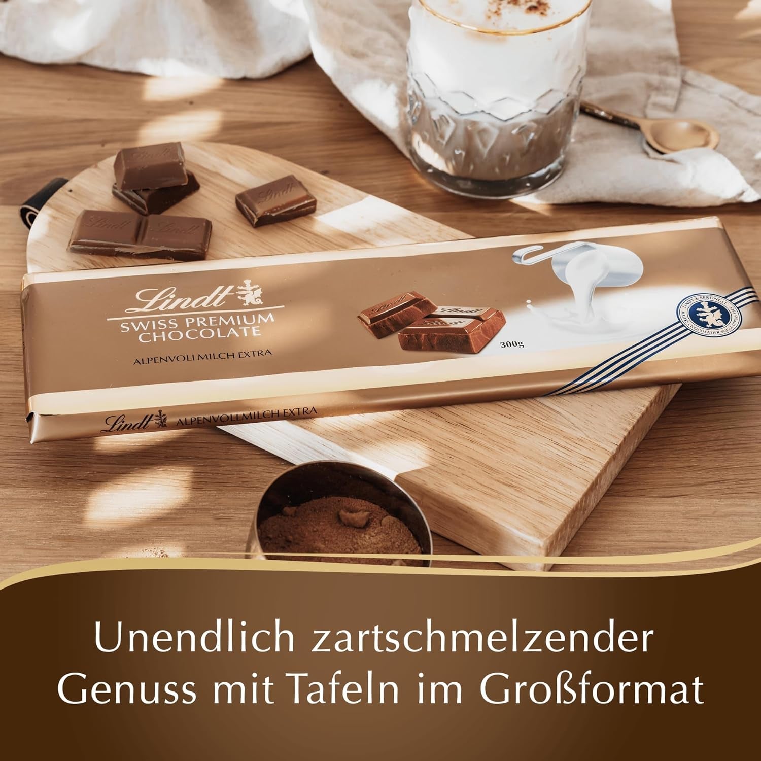 Ciocolată Lindt | Ciocolată cu lapte și nuci | 300g | Cea mai fină ciocolată cu lapte și nuci întregi | Tabletă de ciocolată